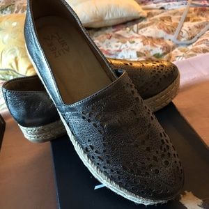 Naturalizer espadrilles NWT